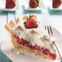 Stuffed-Crust Strawberry Cream Pie_image