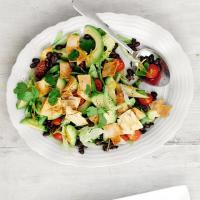 Mexican salad with tortilla croutons image