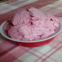 Fresh Strawberry Ice Cream (no machine method)_image