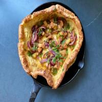Savory Dutch Baby with Bratwurst and Onions_image