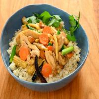 Thai Cashew Chicken with Cauliflower Rice image