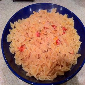 3 Roasted Pepper Bow-Tie Pasta_image