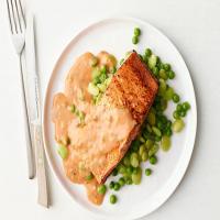 Broiled Salmon With Tomato Cream Sauce image
