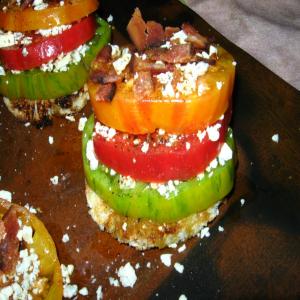 Tomato Towers With Blue Cheese & Bacon_image