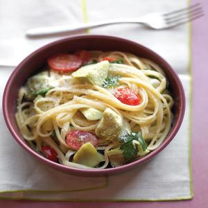 Linguine with Artichokes, Tomatoes, and Parsley image