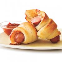 Cheesy Pigs in Blankets Recipe - (4.6/5) image