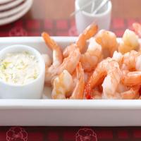 Entertaining Shrimp Cocktail Platter_image