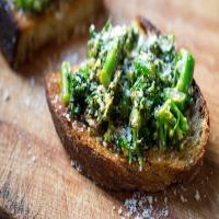 Lot 2's Pecorino Fried Bread With Broccoli_image