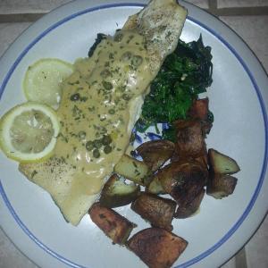 Rainbow Trout with Buttery Lemon-Caper Cream Sauce_image