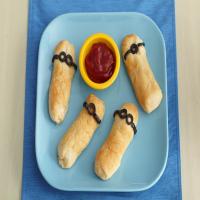Cheesy Hot Dog Minion Roll-Ups_image