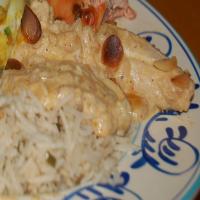 Mughlai Chicken With Almonds and Raisens_image