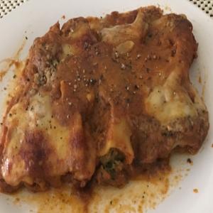 Italian Style Pork and Spinach Cannelloni image