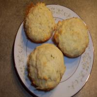 Rosemary Buttermilk Muffins_image
