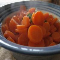 Sauteed Carrots with Borage_image