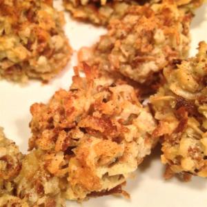 Thai Coconut and Cocoa Macaroons_image