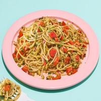 Pepper & lemon spaghetti with basil & pine nuts image