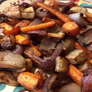 Balsamic Roasted Root Vegetables_image