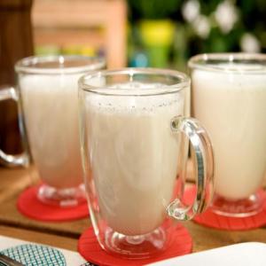 Frothy Hot White Chocolate image