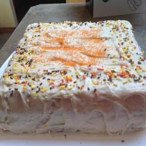 2 Layer Carrot Cake w/ Cream Cheese Frosting_image