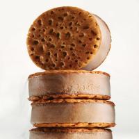 Chocolate-Creme Brulee Ice Cream Sandwiches_image