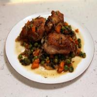 Spring Chicken with Carrots and Peas_image