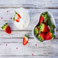 Delicious Strawberries and Cream Recipe_image