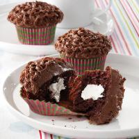 Creamy Center Cupcakes image