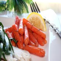 Baby Carrots With Dill Butter_image