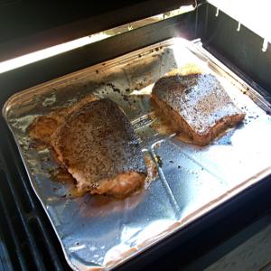Oven Liner Grilled Salmon_image