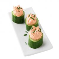 Cucumber Cups With Creamy Salmon Whip_image