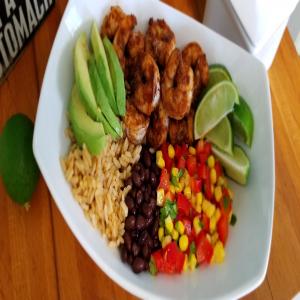 Grain Bowl with Blackened Shrimp, Avocado, and Black Beans_image