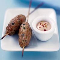 Mini brochettes with spicy Thai dip_image