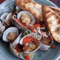Clams Grilled in a Foil Pouch_image