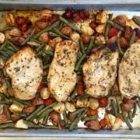 Honey Balsamic Chicken with Potatoes, Tomatoes & Green Beans_image