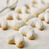 Viennese Almond Crescents image
