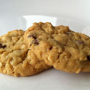 Crisp Oatmeal Cookies_image