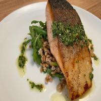 Salmon Fillets with Salsa Verde and Farro Salad_image