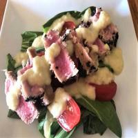 Ahi Tuna Salad with Ginger Pear Dressing_image