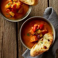 Roasted Vegetable Soup with Cheese Croutons_image
