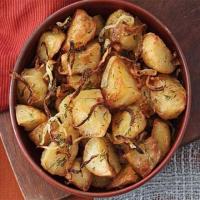 Crunchy potatoes with dill & onions image