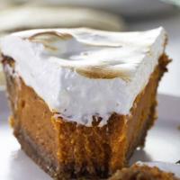 Sweet Potato Pie with Marshmallow Topping_image