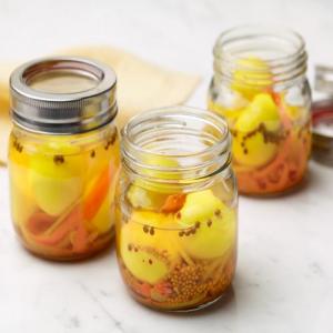 Golden Pickled Eggs with Carrots_image