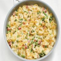 Skillet Pasta with Ham and Peas image