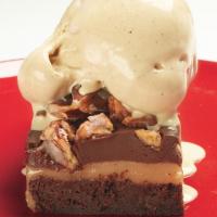 Layered Brownies with White-Chocolate Caramel and Cocoa Nib Gelato_image