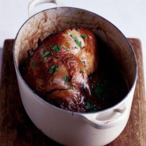 Slow-cooked lamb with onions & thyme image