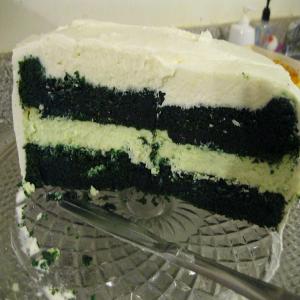 Green Velvet Cheesecake Cake_image