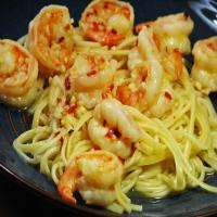 Pasta With Shrimp in Garlic Sauce(Fideos Con Gambas)_image