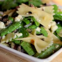 Spinach Pasta Salad image