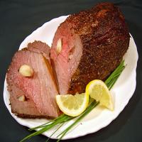 Roast Beef with Peppercorn-Herb Crust_image