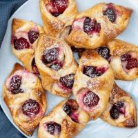 Cherry Danish with Puff Pastry_image